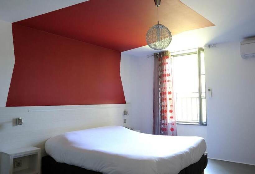 ホテル Hôtel Spa La Truite Dorée