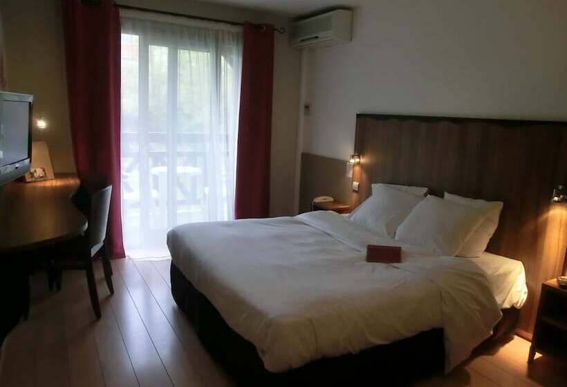 ホテル Hôtel Spa La Truite Dorée