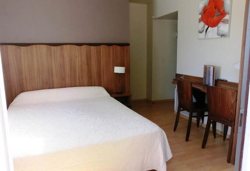 ホテル Hôtel Spa La Truite Dorée