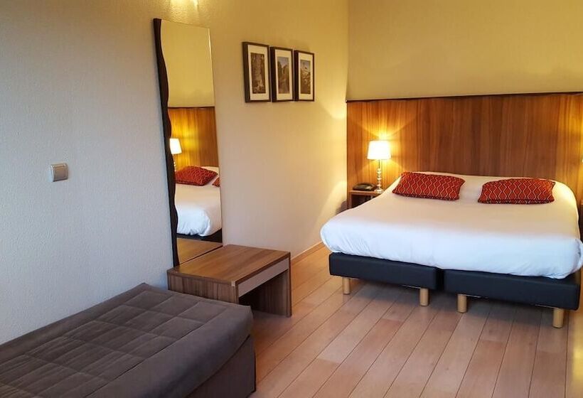 ホテル Hôtel Spa La Truite Dorée