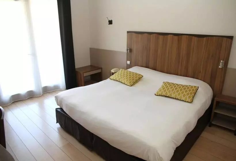 Отель Hôtel Spa La Truite Dorée