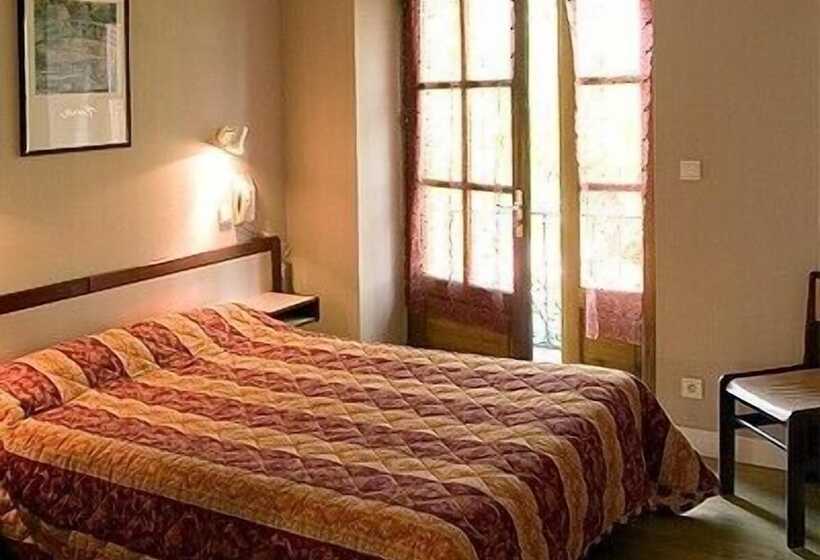 ホテル Hôtel Spa La Truite Dorée