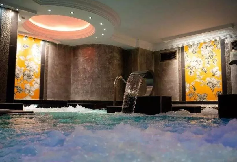 هتل Princesa Parc Excellence