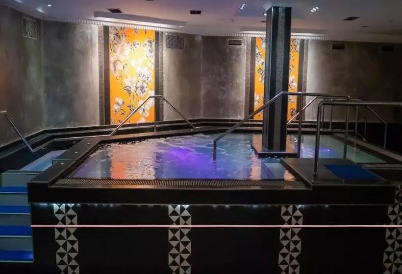 هتل Princesa Parc Excellence