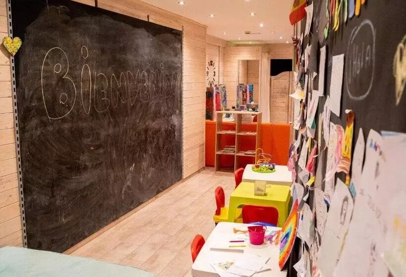 هتل Princesa Parc Excellence