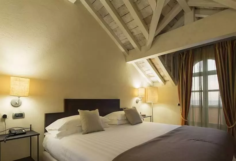 호텔 Relais Sant Uffizio Wellness & Spa