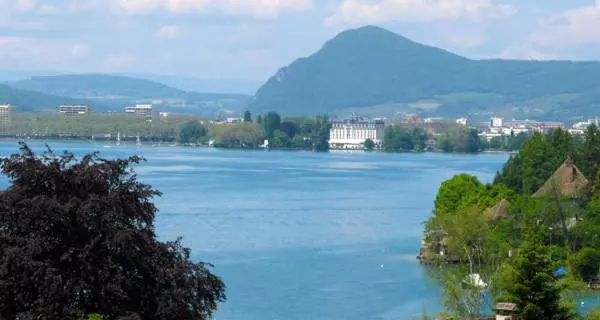 Отель Les Acacias Bellevue