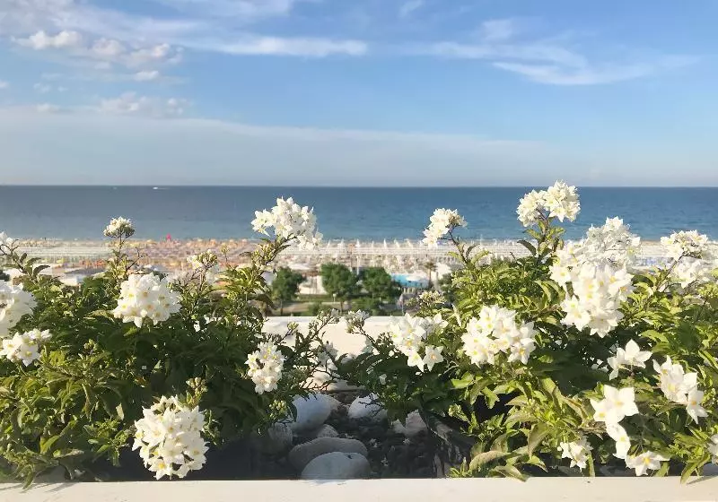 호텔 Select Suites & Spa   Apartments