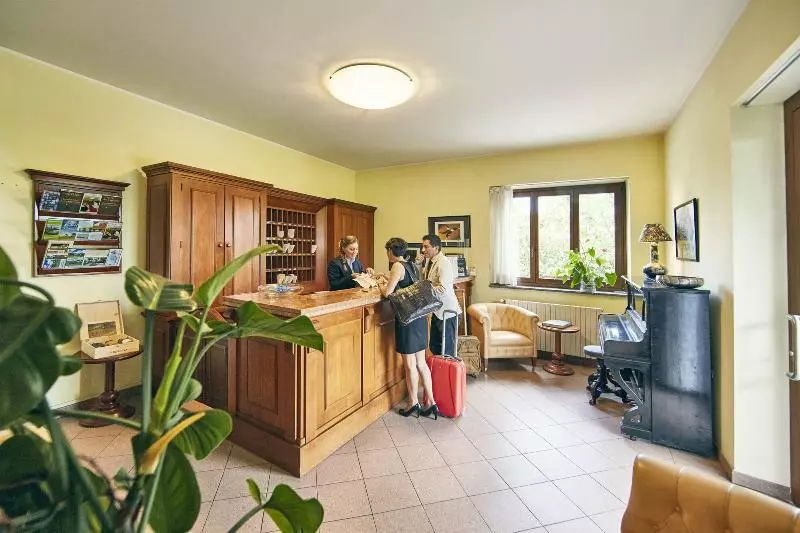 酒店 Serravalle Golf