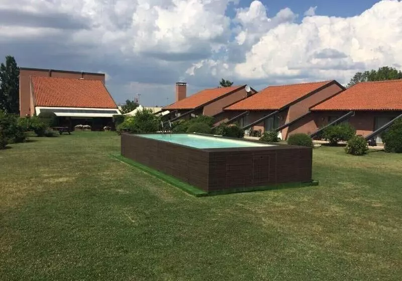 酒店 Serravalle Golf