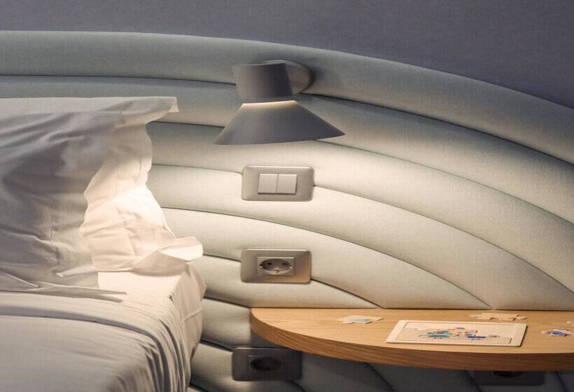 هتل The Views Oasis