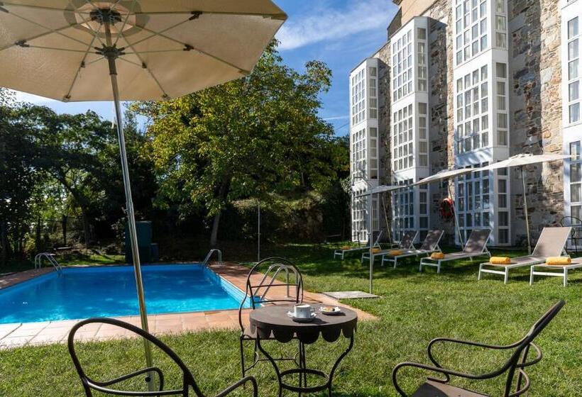 Parador De Monforte De Lemos