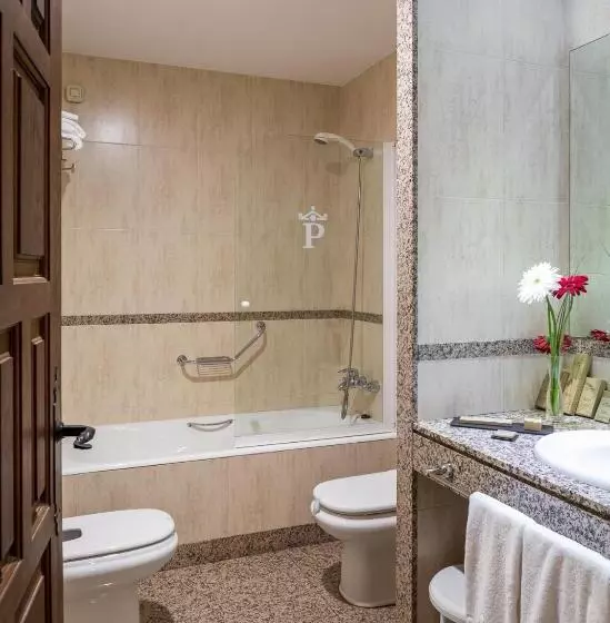 Parador De Monforte De Lemos