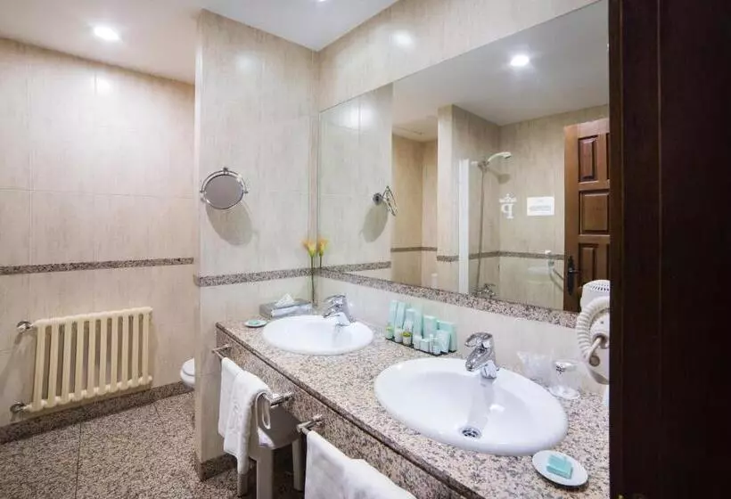 Parador De Monforte De Lemos