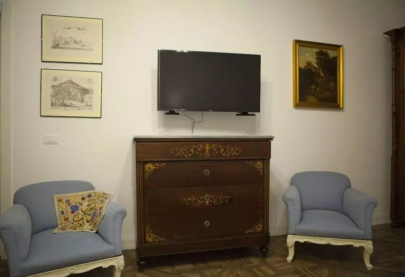 تختخواب و صبحانه Demetra Rooms