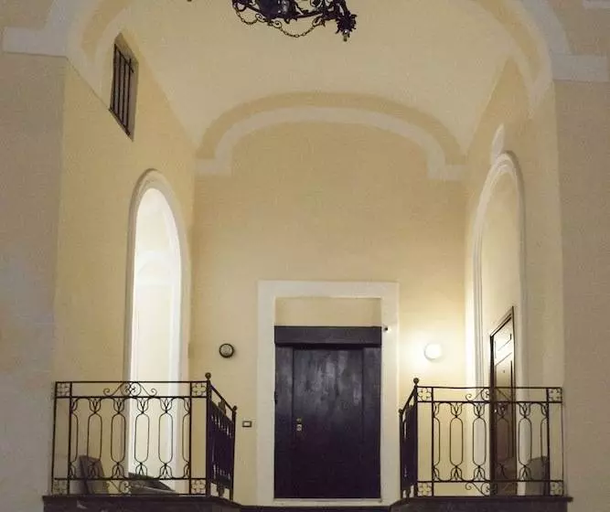 تختخواب و صبحانه Demetra Rooms