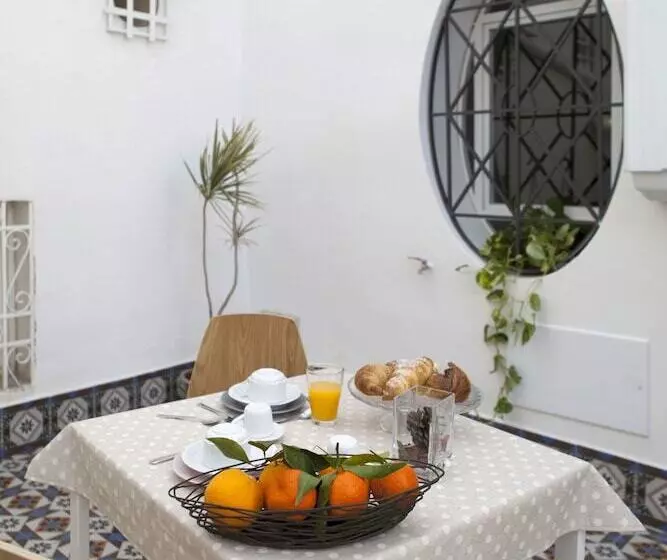 تختخواب و صبحانه Demetra Rooms