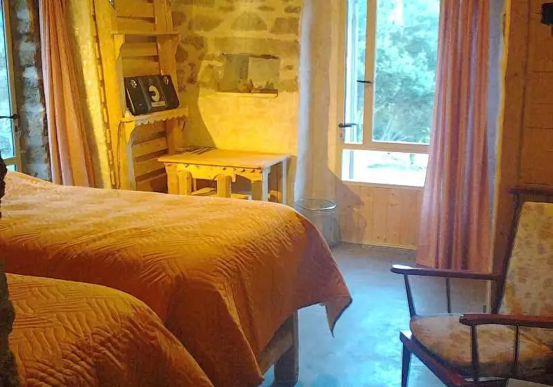 ベッドアンドブレックファースト Stazzu La Capretta Farm Camping & Guest Rooms