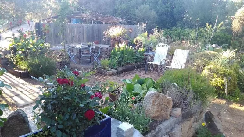 ベッドアンドブレックファースト Stazzu La Capretta Farm Camping & Guest Rooms