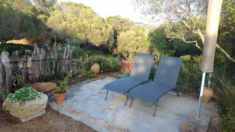 ベッドアンドブレックファースト Stazzu La Capretta Farm Camping & Guest Rooms