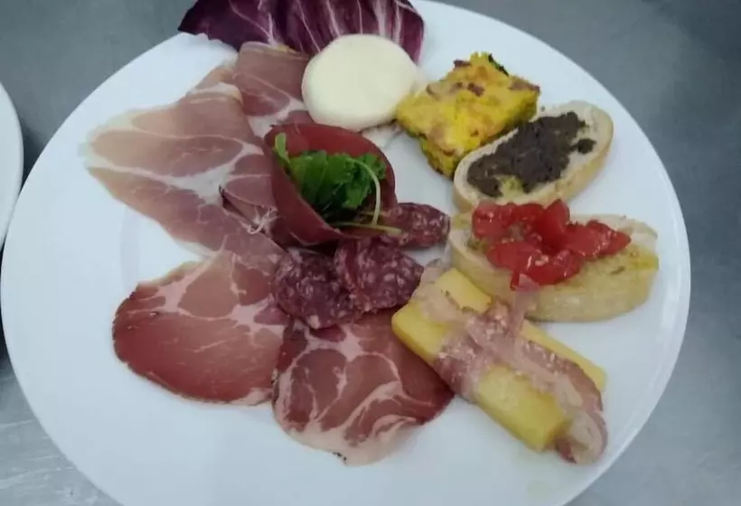 簡易ホテル Le Ginestre
