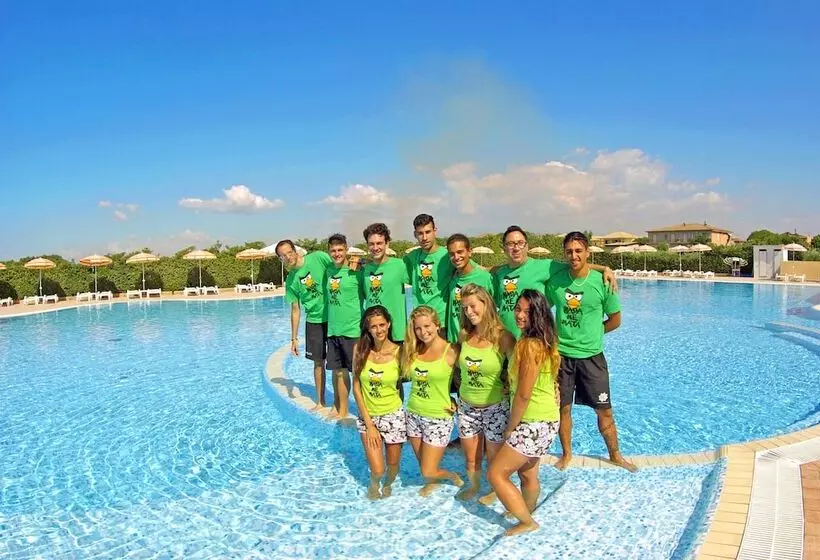 Hostelli Madama Club Village