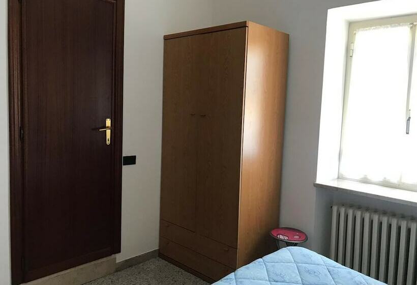 פנסיון Camere Rosignoli