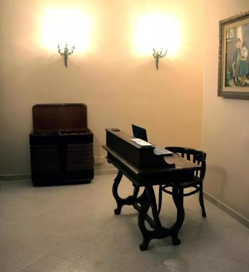 Aamiaismajoitus (B&B) Domus Cicerone