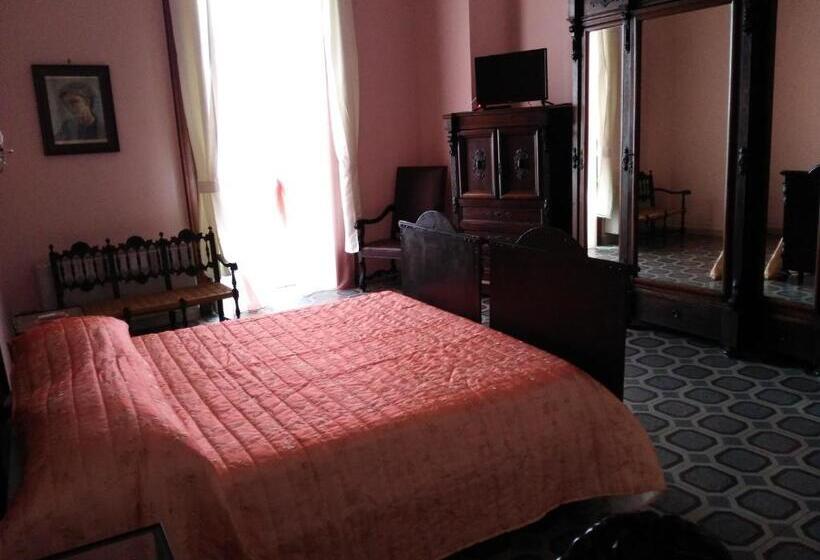 住宿加早餐  Domus Cicerone