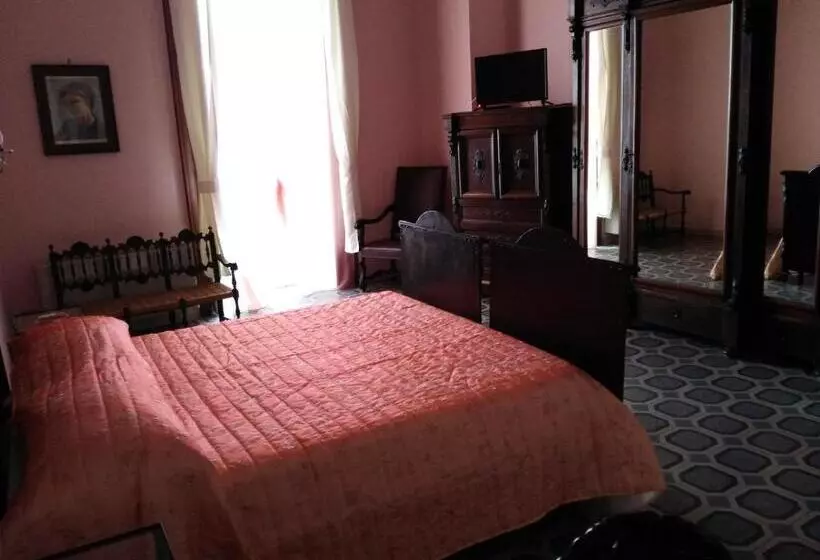 Aamiaismajoitus (B&B) Domus Cicerone