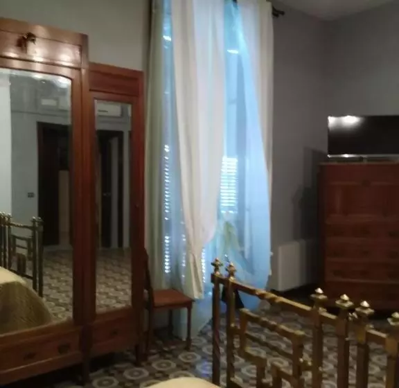 Aamiaismajoitus (B&B) Domus Cicerone