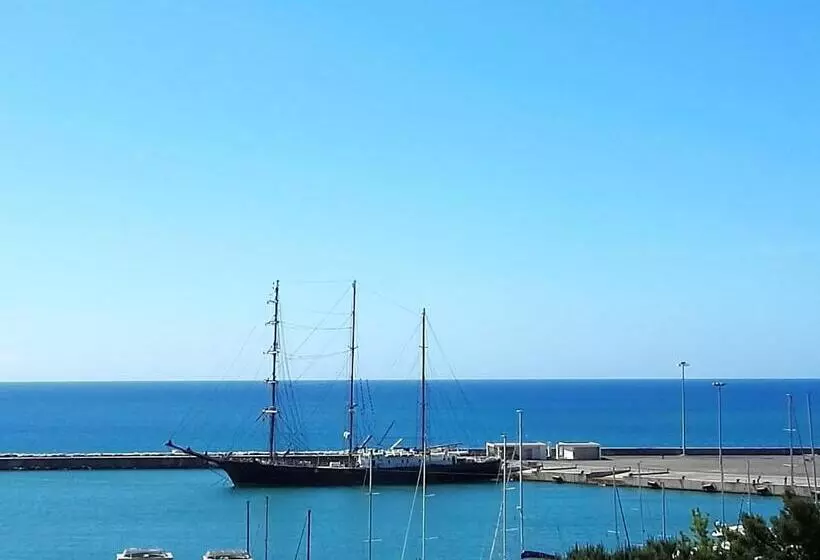 Aamiaismajoitus (B&B) Domus Cicerone