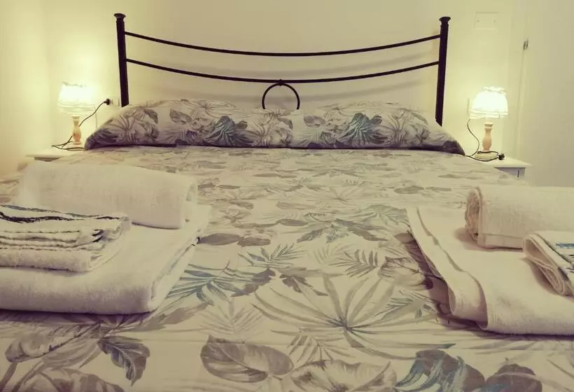 ベッドアンドブレックファースト Le Mille E Una Notte