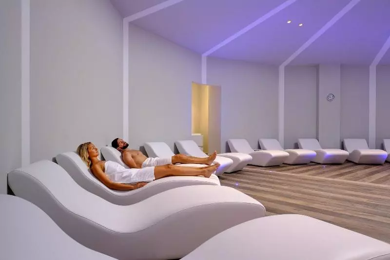 簡易ホテル Aldiana Club Calabria