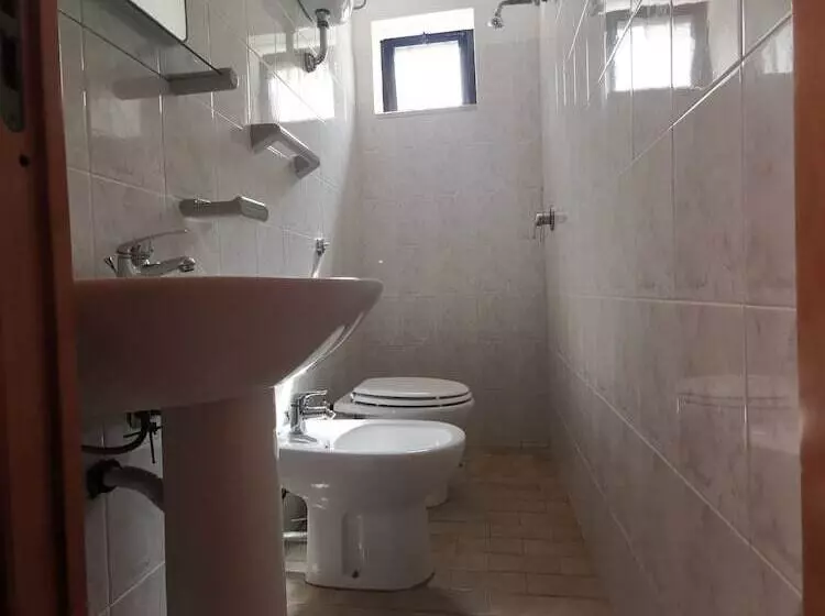 Hotelli Baia Calenella