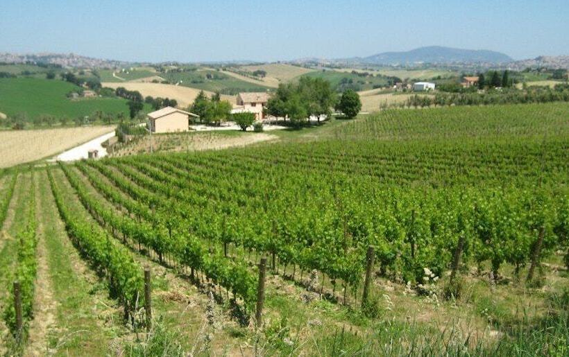 فندق ريفى I Tre Filari