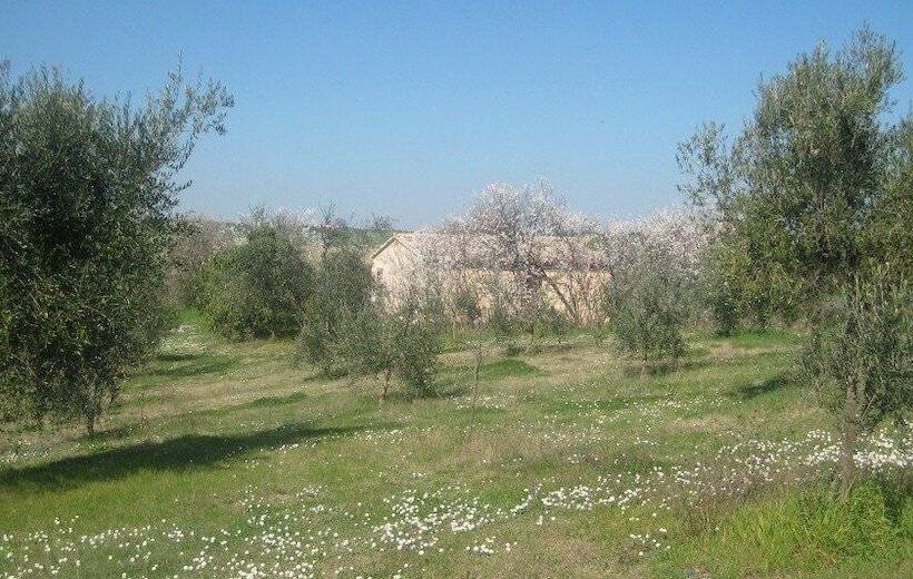 فندق ريفى I Tre Filari