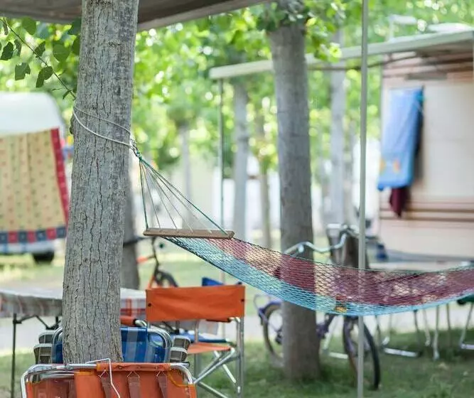 Hotelli Camping&residence Il Pioppeto