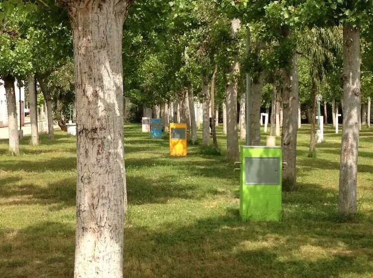 Hotelli Camping&residence Il Pioppeto