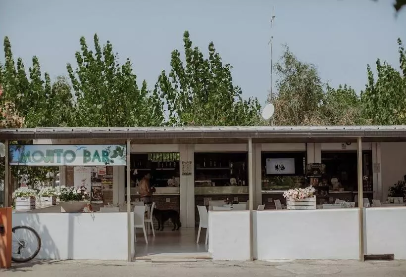 Hotelli Camping&residence Il Pioppeto