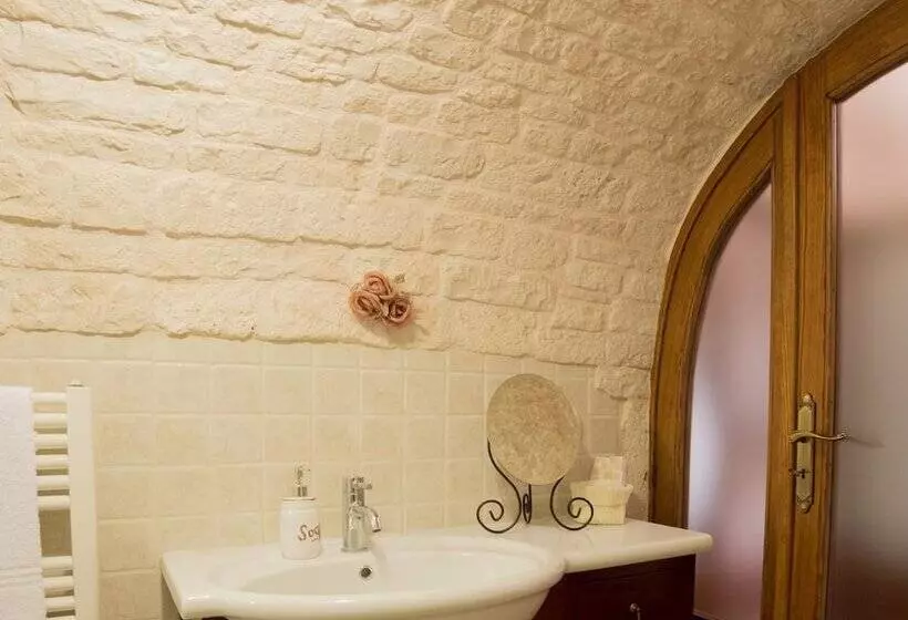 Hotelli Dimore Nel Tempo Widespread Homes & Trulli