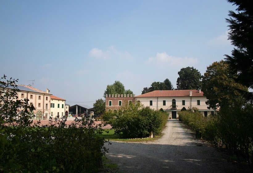 Сельский отель Azienda Agricola Le Colombare