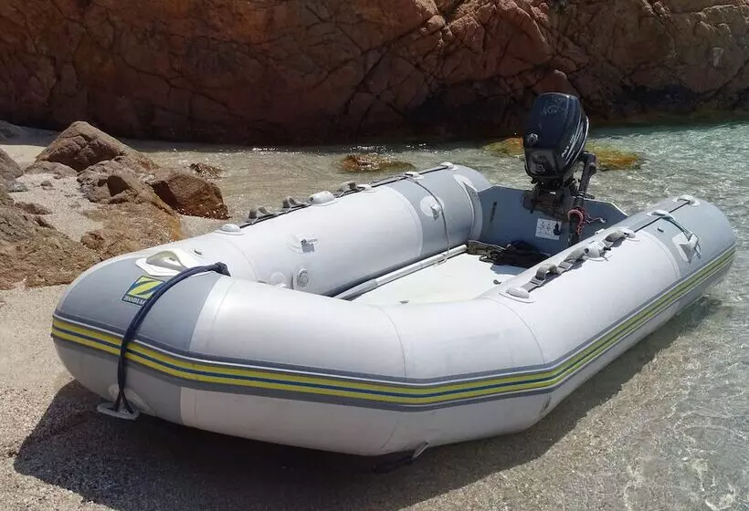 ホテル Scugnizza Smeralda