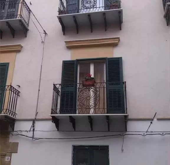 ペンション B&b Largo Barile