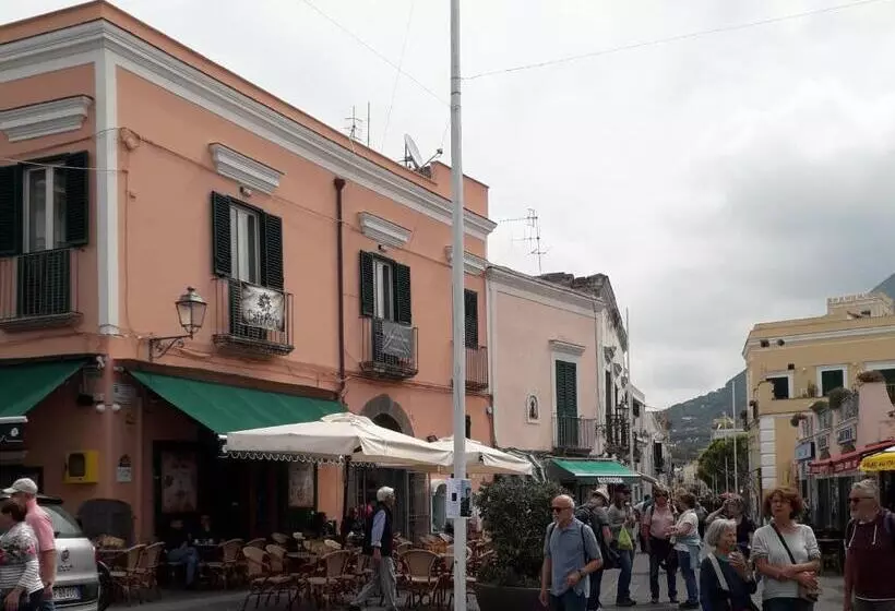 Majatalo Domus Linda B&b