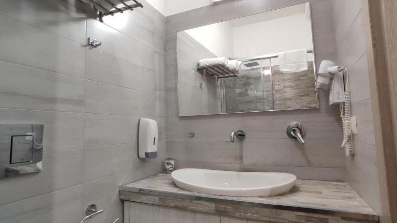 پانسیون Nitto House