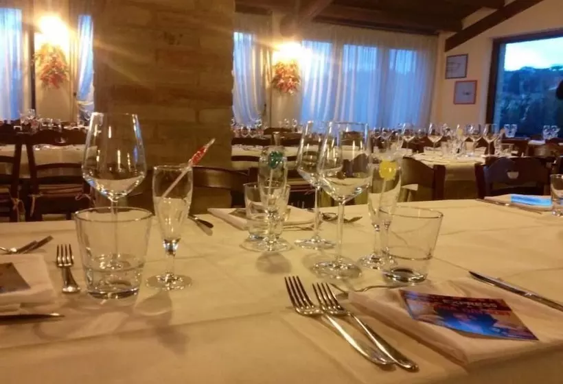 Residence Casale Torrenova Al Conero