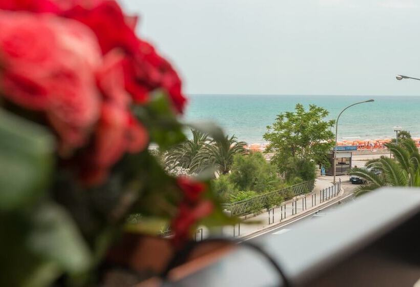 B&b A Un Passo Dal Mare