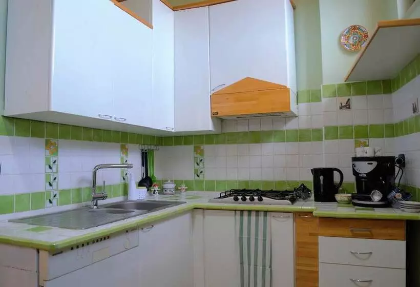 تختخواب و صبحانه La Casa Di Ludo