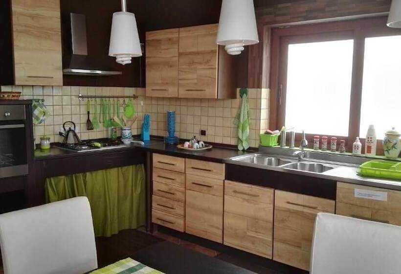 צימר La Rocca Del Gelsomino